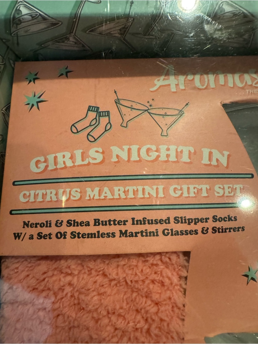 Aromasoles Girls Night In Citrus Martini Gift Set - Picture 2 of 5